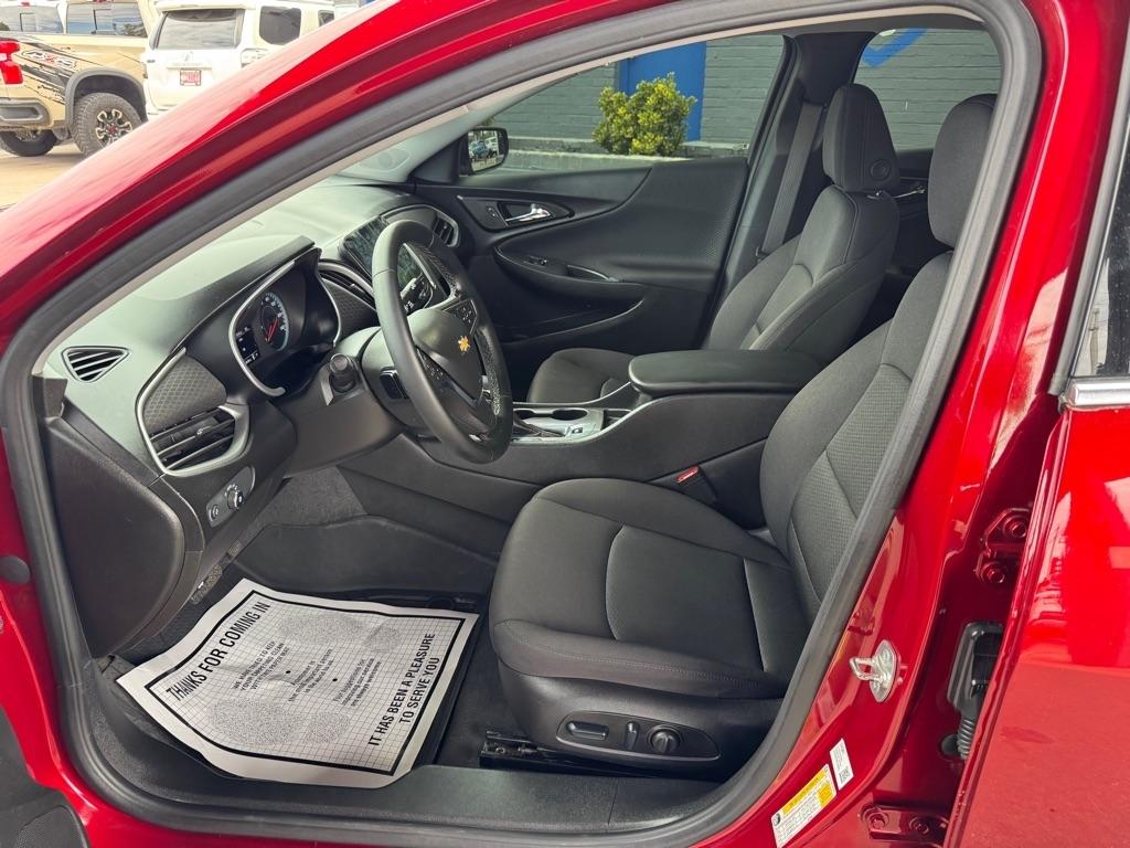 Chevrolet Malibu 4dr Sdn RS 2024