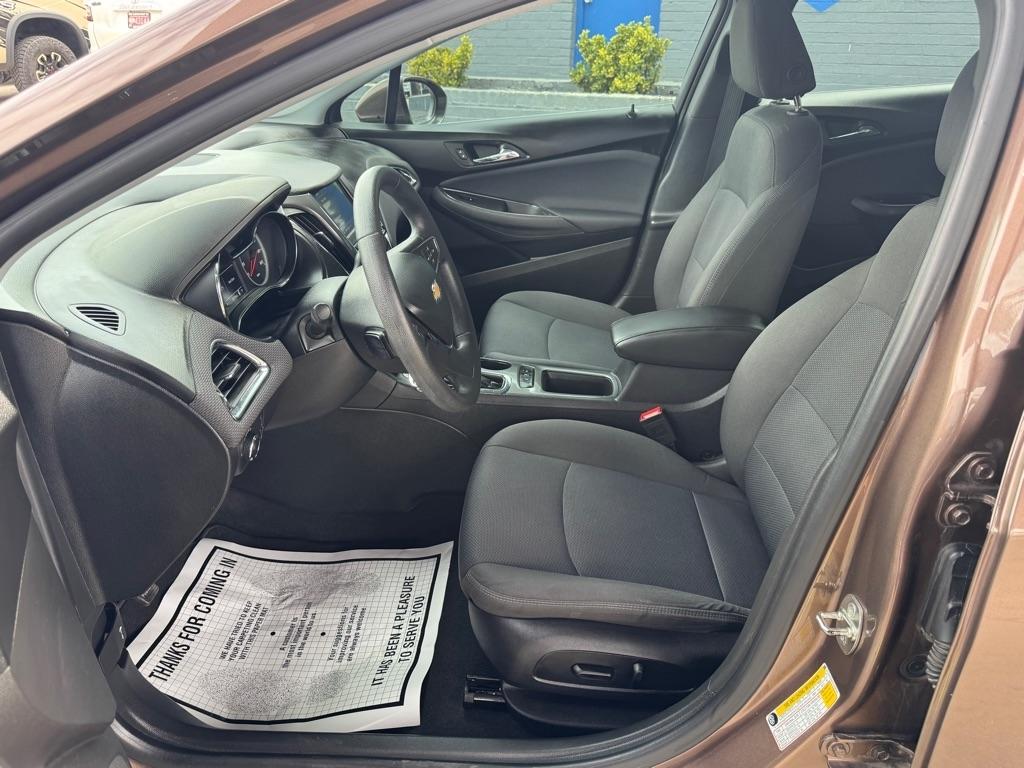 Chevrolet Cruze 4dr HB LT 2019