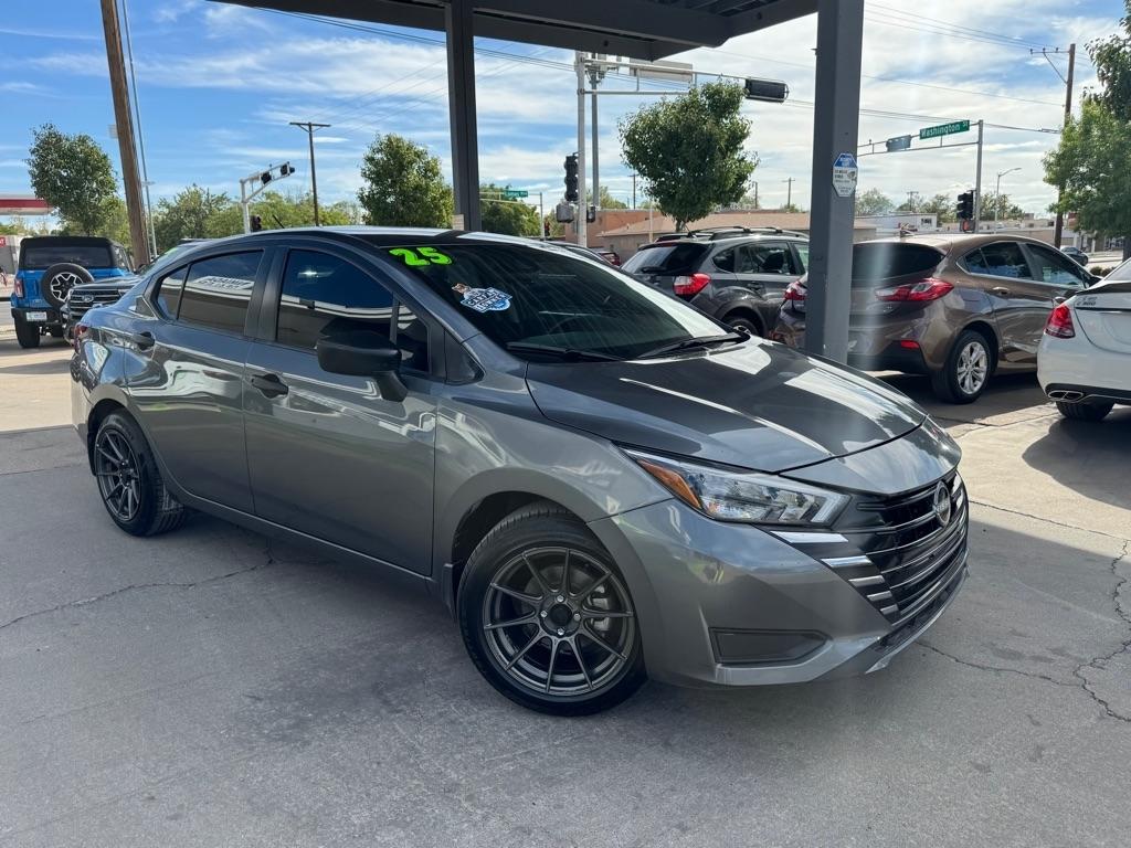 Nissan Versa S CVT 2025
