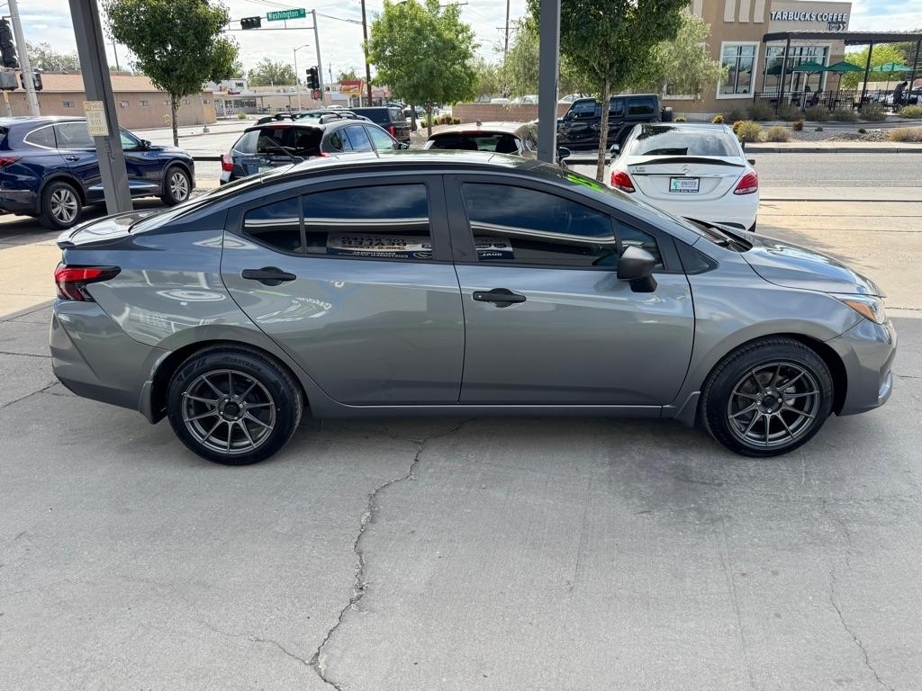 Nissan Versa S CVT 2025
