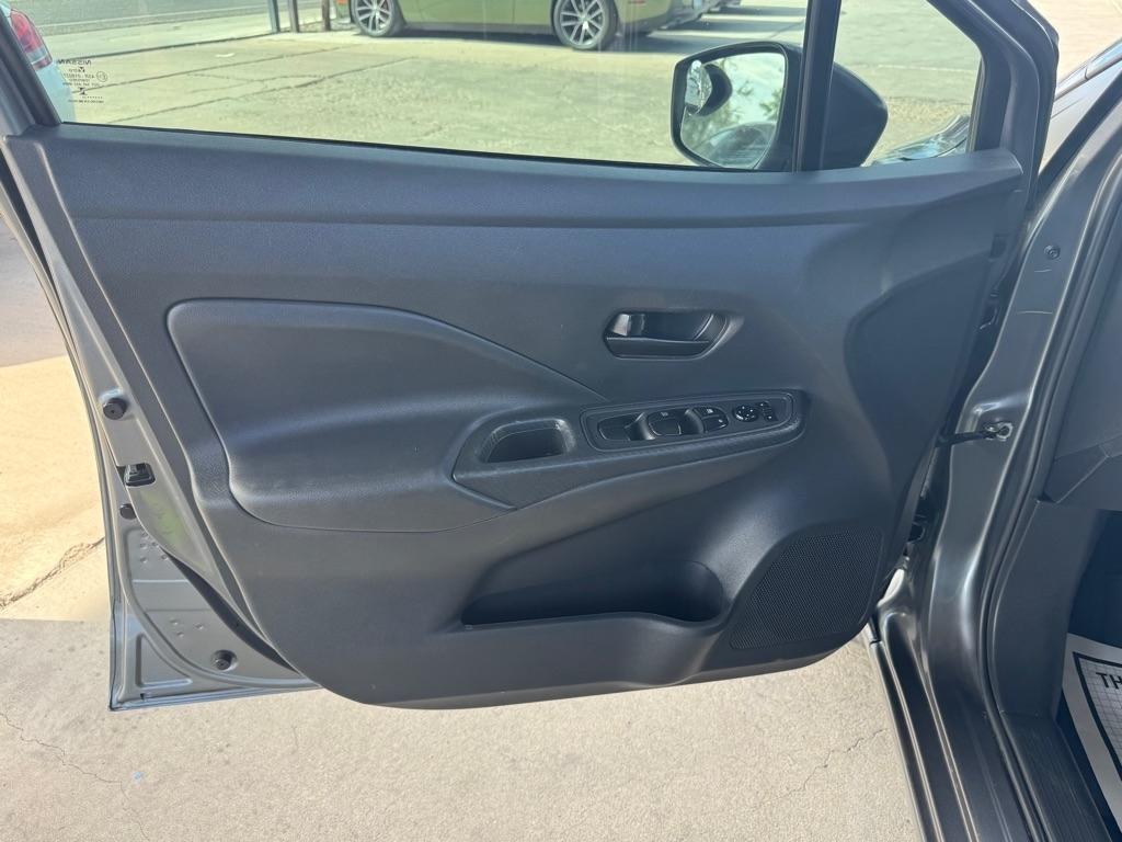 Nissan Versa S CVT 2025