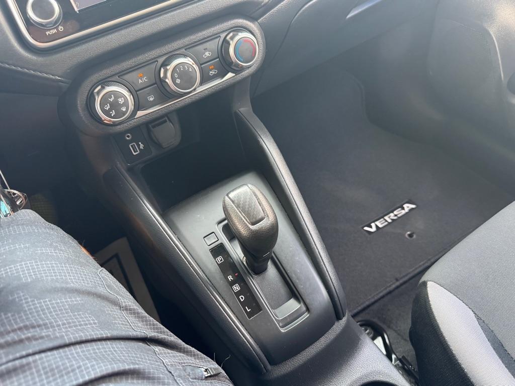 Nissan Versa S CVT 2025