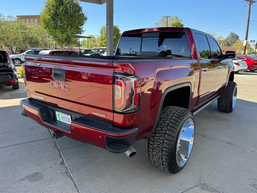 GMC Sierra 1500 4WD Crew Cab 143.5" Denali 2017