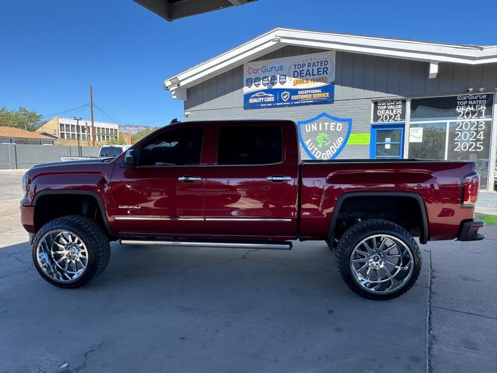 GMC Sierra 1500 4WD Crew Cab 143.5" Denali 2017