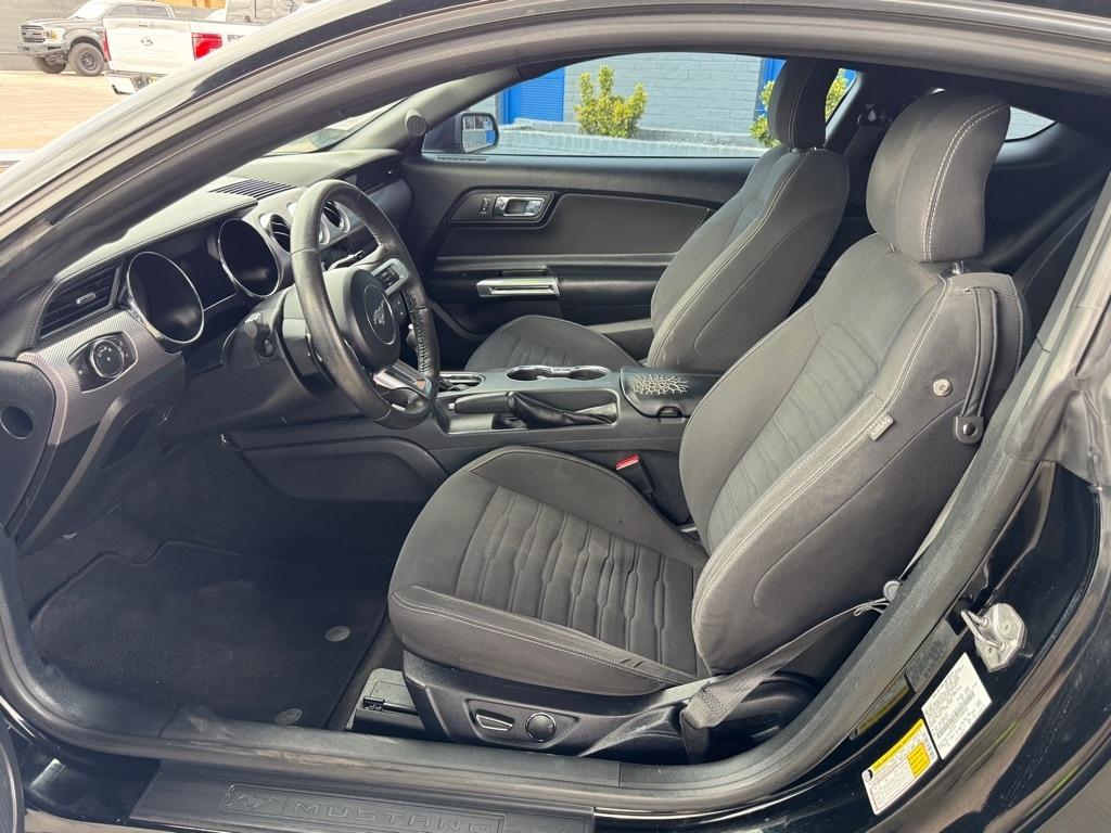 Ford Mustang 2dr Fastback EcoBoost 2015