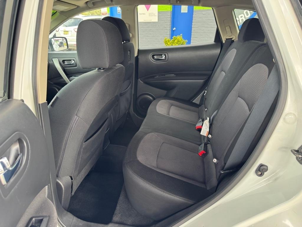 Nissan Rogue AWD 4dr SV 2011