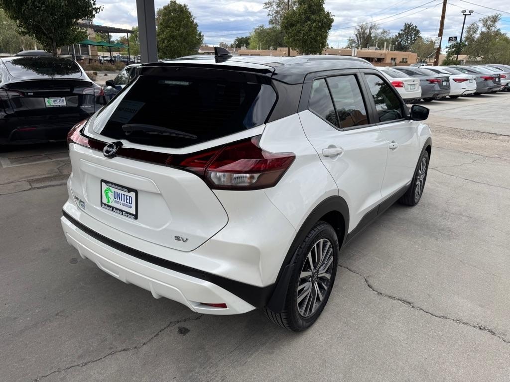 Nissan Kicks SV FWD 2024