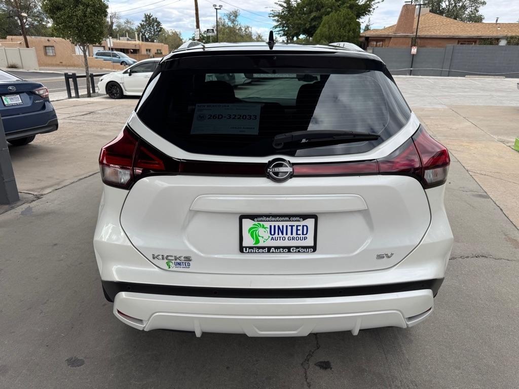 Nissan Kicks SV FWD 2024