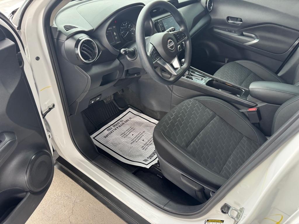 Nissan Kicks SV FWD 2024