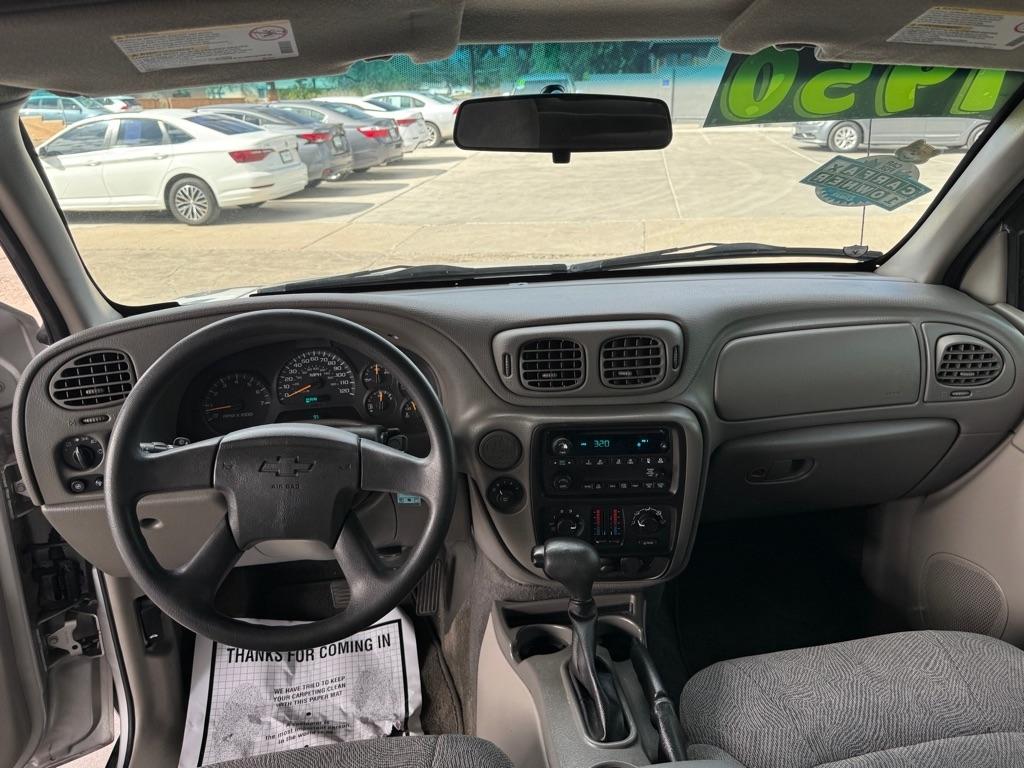 Chevrolet TrailBlazer 4dr 2WD LS 2004