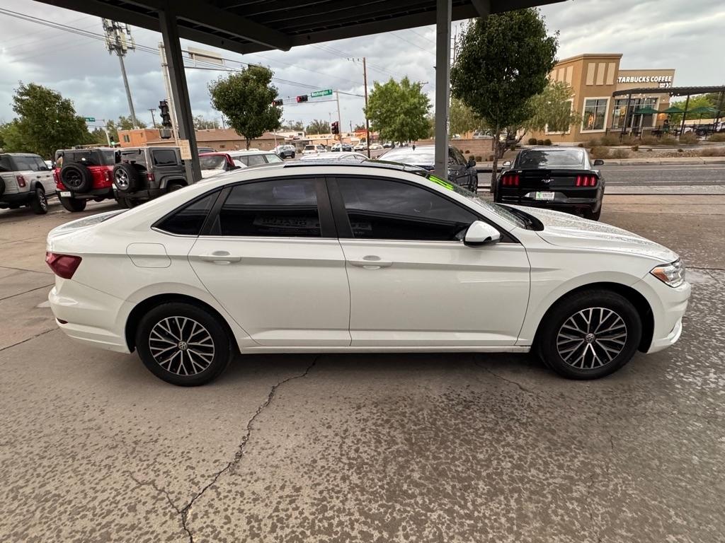 Volkswagen Jetta R-Line Auto 2021