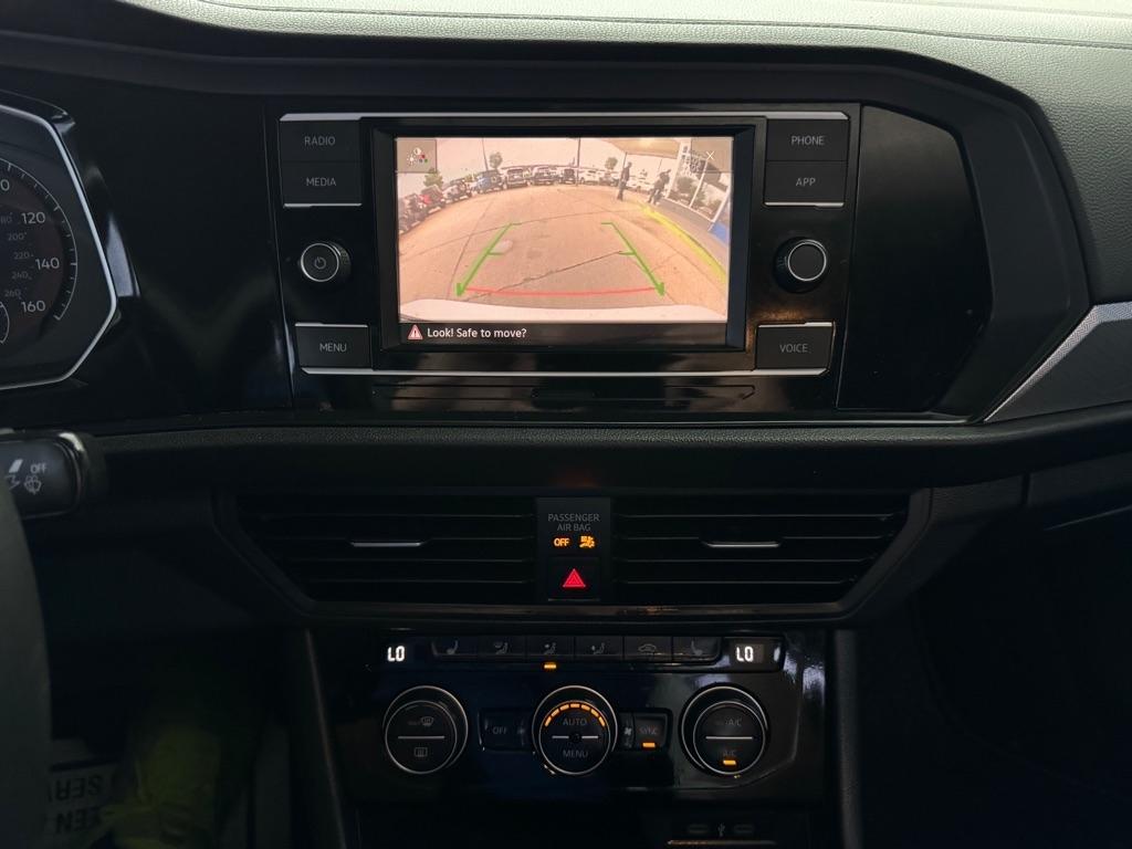 Volkswagen Jetta R-Line Auto 2021