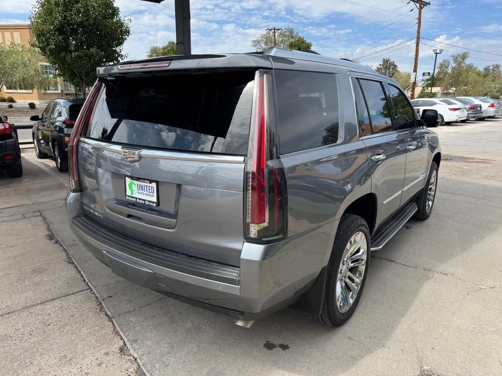 Cadillac Escalade 4WD 4dr Luxury 2019