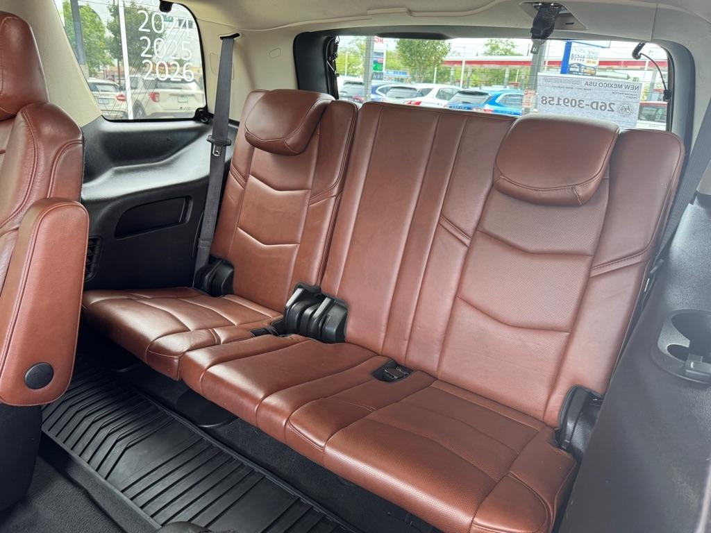 Cadillac Escalade 4WD 4dr Luxury 2019