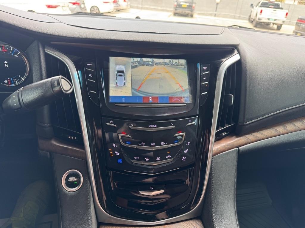 Cadillac Escalade 4WD 4dr Luxury 2019