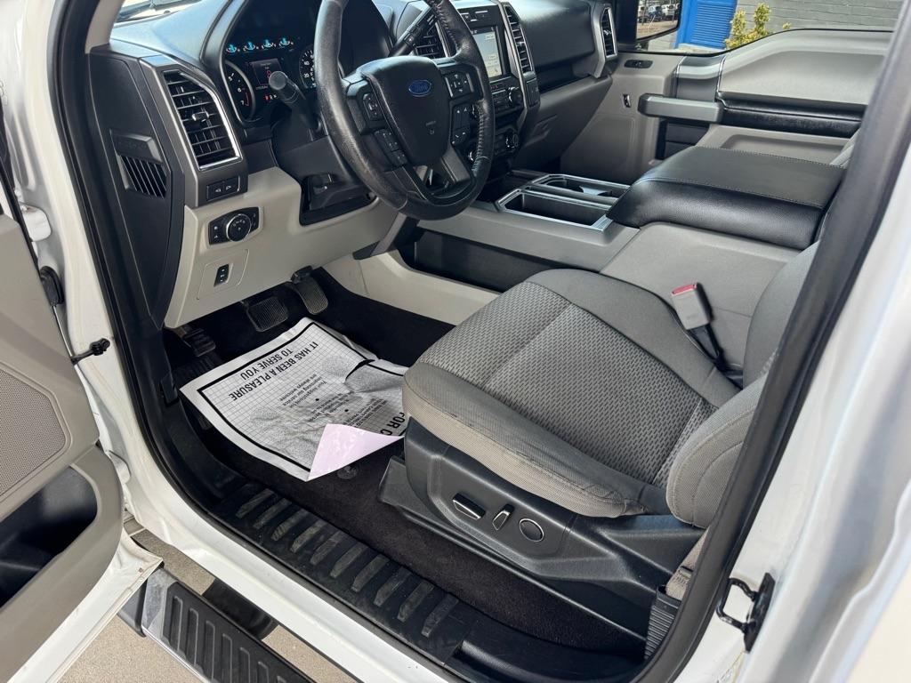 Ford F-150 4WD SuperCrew 145" King Ranch 2016