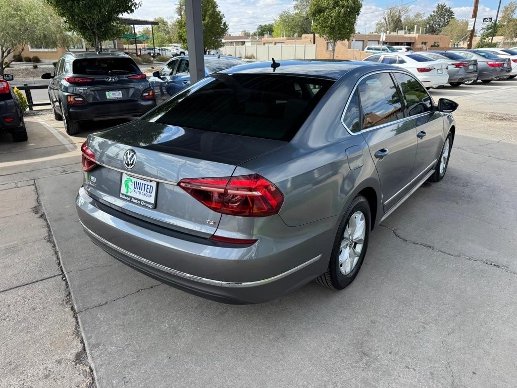 Volkswagen Passat 1.8T S Auto 2017
