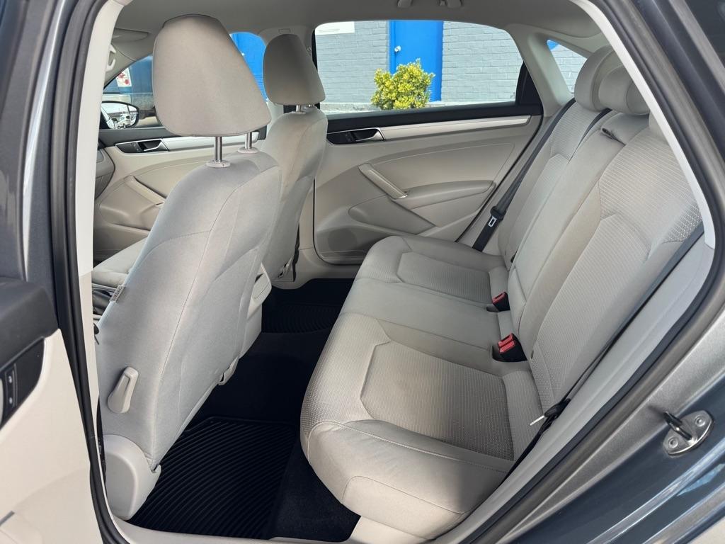 Volkswagen Passat 1.8T S Auto 2017