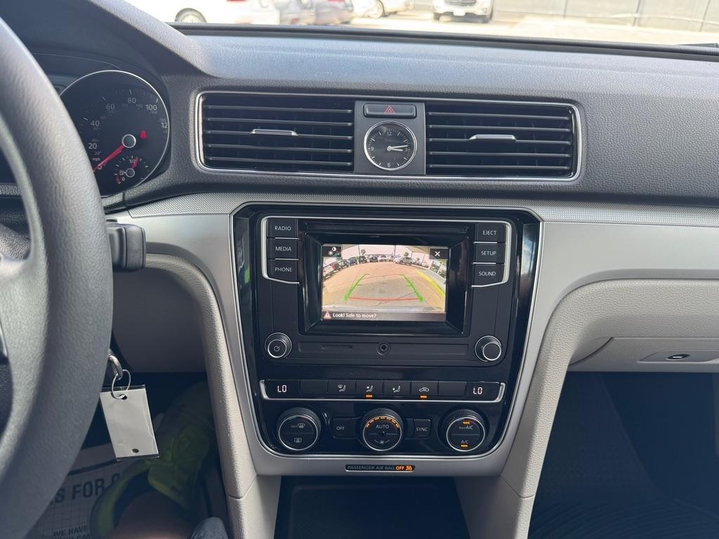 Volkswagen Passat 1.8T S Auto 2017