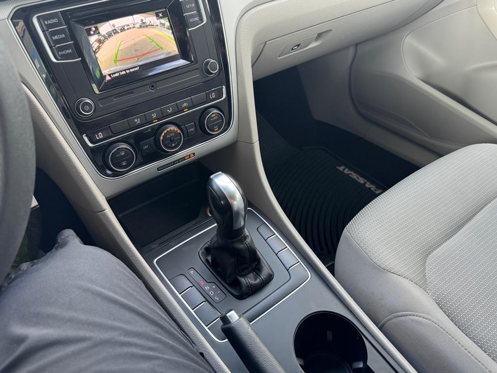 Volkswagen Passat 1.8T S Auto 2017