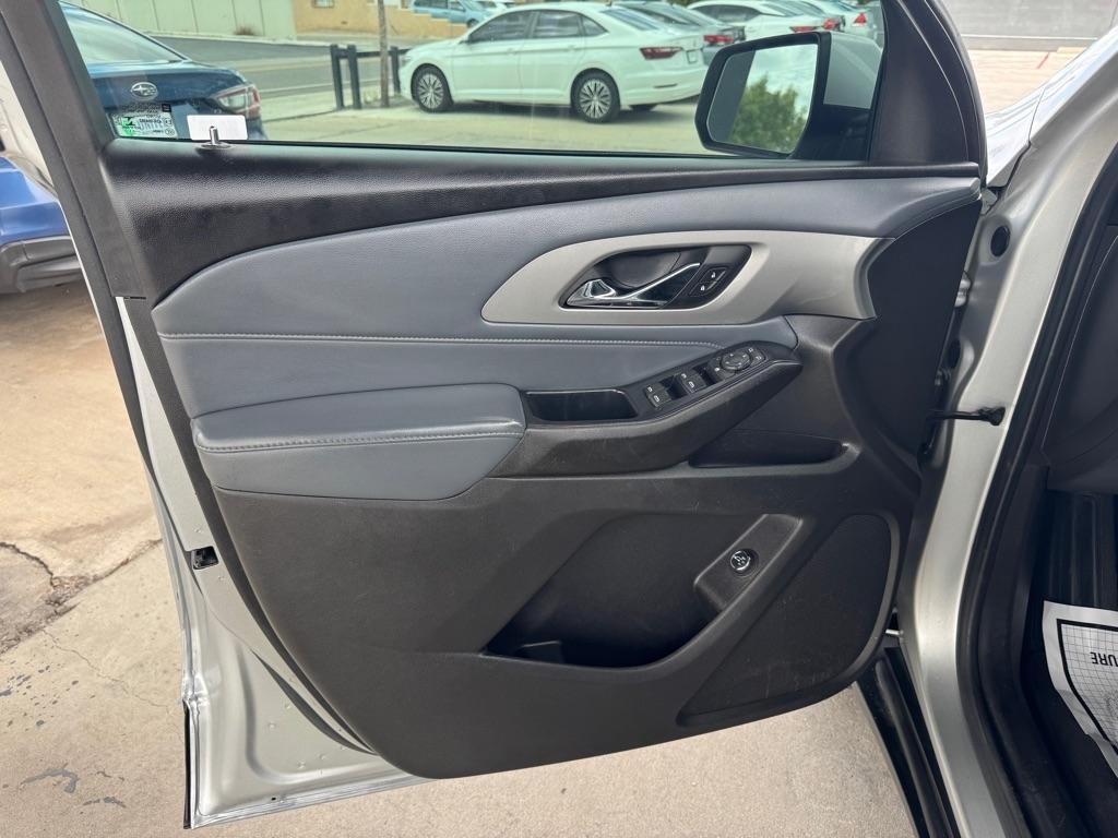 Chevrolet Traverse FWD 4dr LT Cloth w/1LT 2021