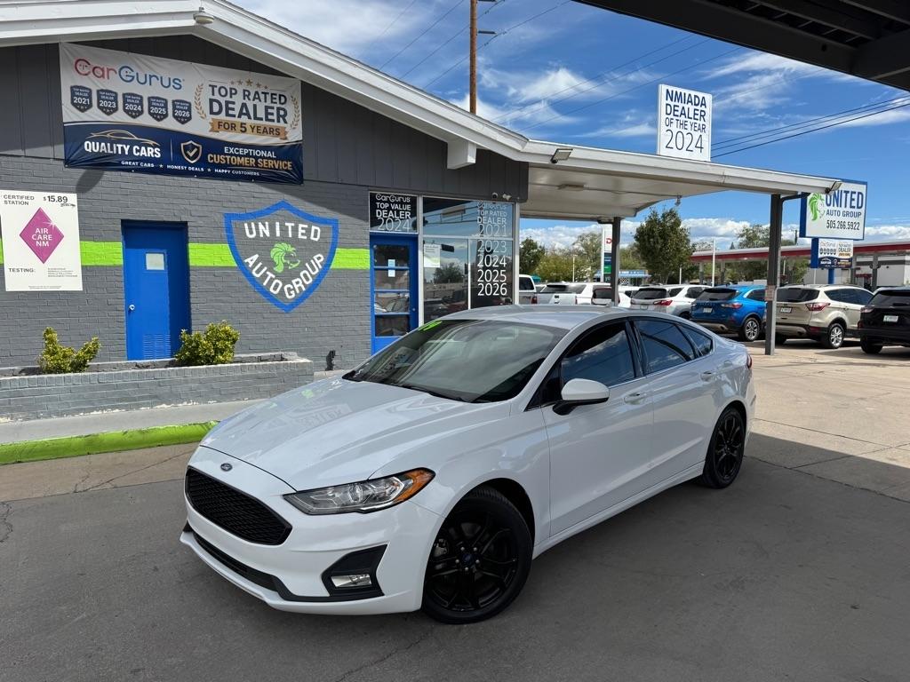 White 2019 Ford Fusion Sedan Front-Wheel Drive Automatic