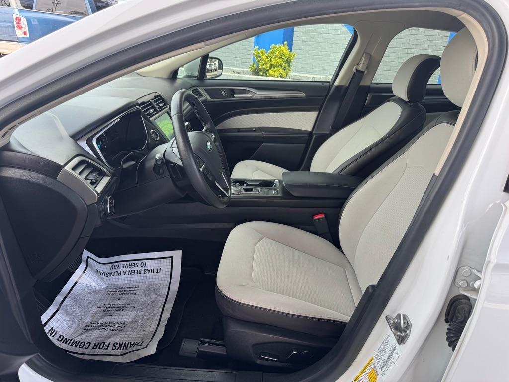 Ford Fusion SE FWD 2019