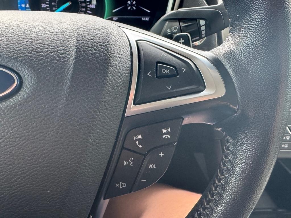 Ford Fusion SE FWD 2019