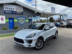 2017 Porsche Macan 