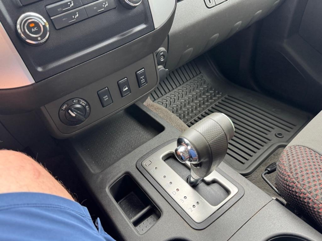 Nissan Xterra 4WD 4dr Auto Off Road 2010