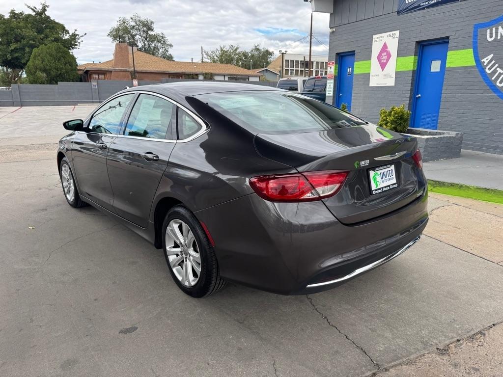 Chrysler 200 4dr Sdn Limited FWD 2015