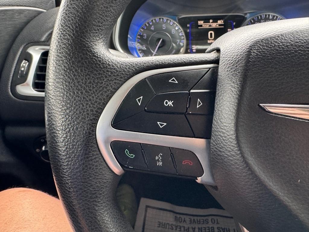 Chrysler 200 4dr Sdn Limited FWD 2015