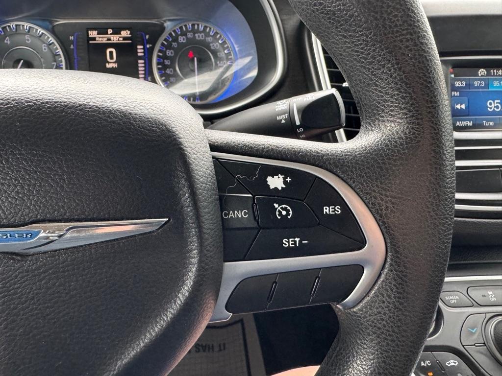 Chrysler 200 4dr Sdn Limited FWD 2015