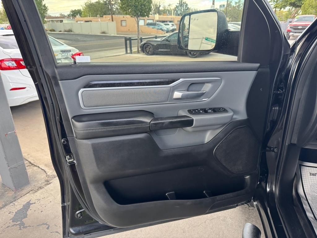 RAM 1500 Big Horn 4x4 Crew Cab 6'4" Box 2022