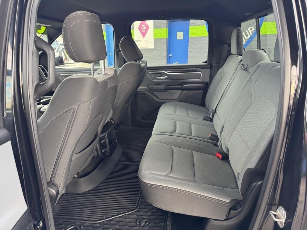 RAM 1500 Big Horn 4x4 Crew Cab 6'4" Box 2022