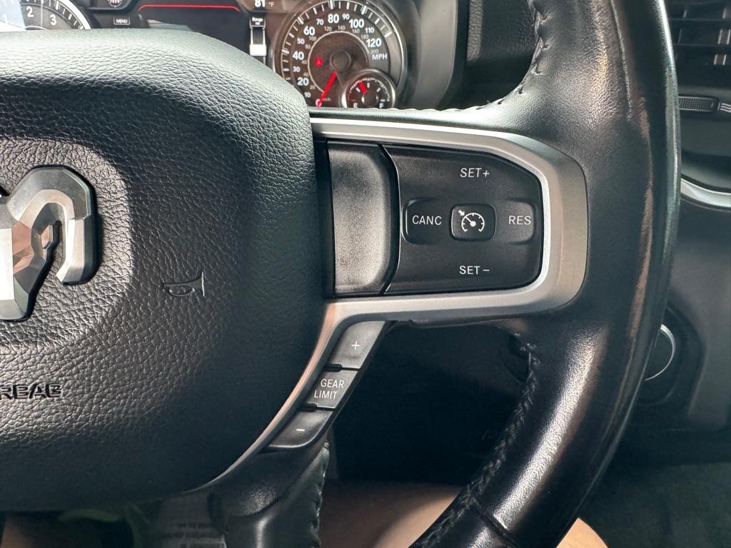 RAM 1500 Big Horn 4x4 Crew Cab 6'4" Box 2022