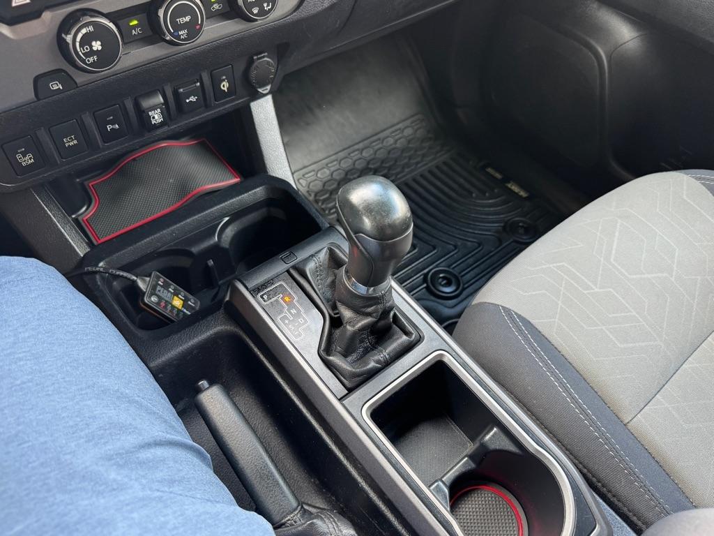 Toyota Tacoma 2WD TRD Off Road Double Cab 5' Bed V6 AT (Natl) 2020