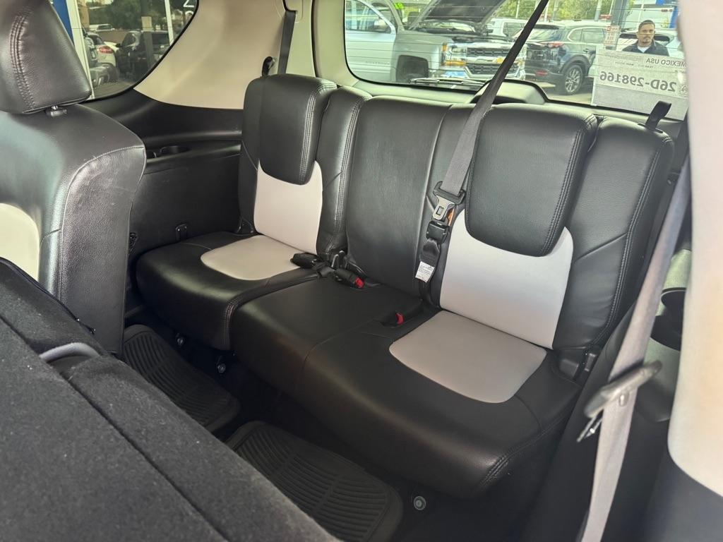 Nissan Armada 4x4 SV 2017