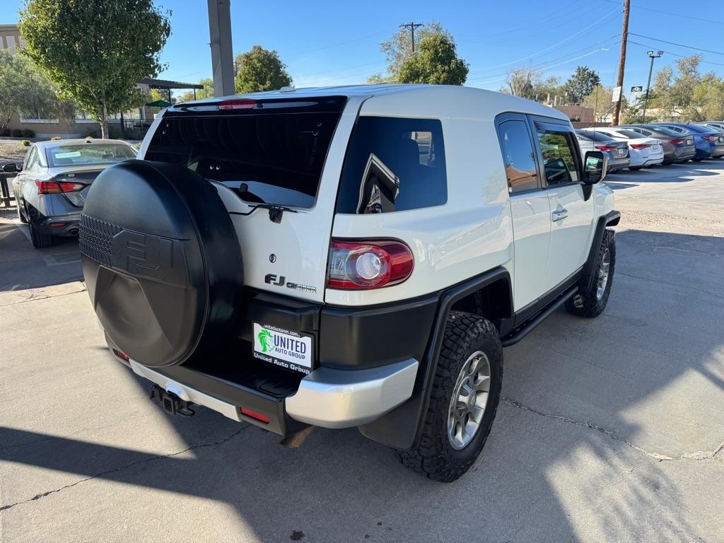 Toyota FJ Cruiser 4WD 4dr Man (Natl) 2013