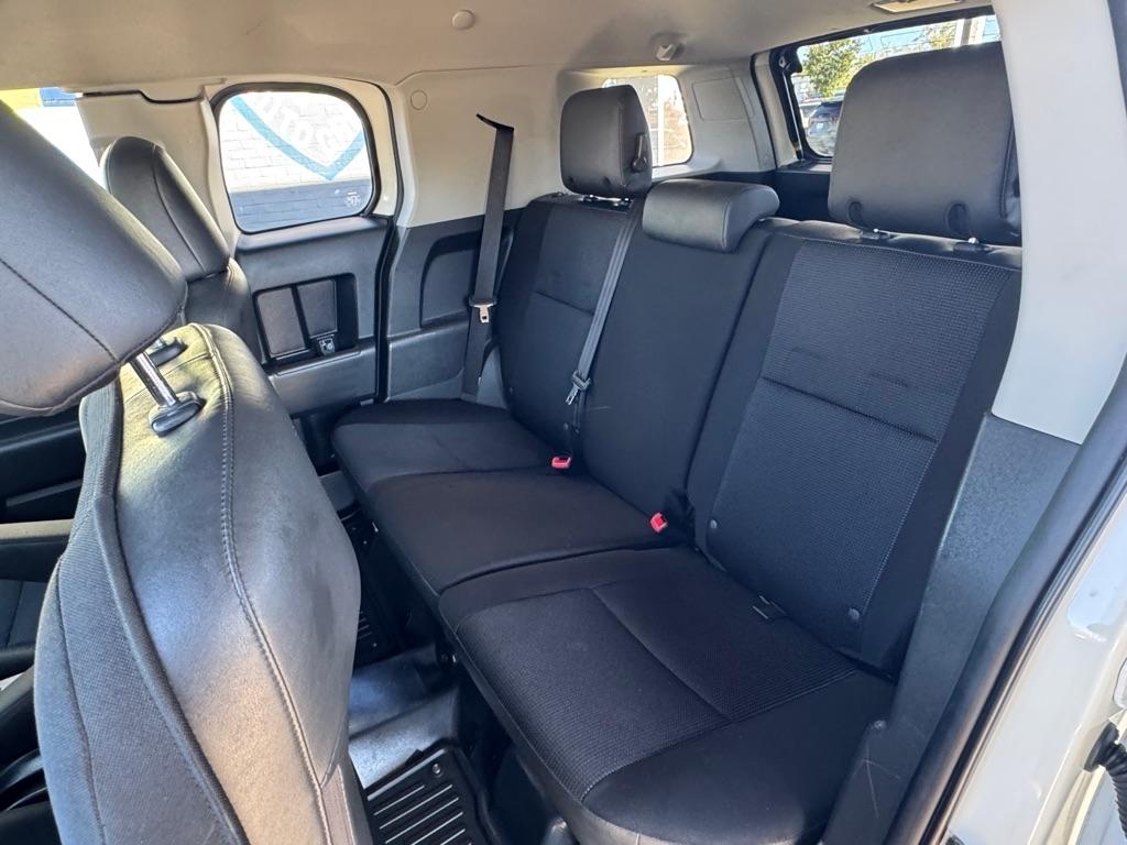 Toyota FJ Cruiser 4WD 4dr Man (Natl) 2013