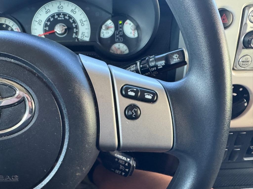 Toyota FJ Cruiser 4WD 4dr Man (Natl) 2013