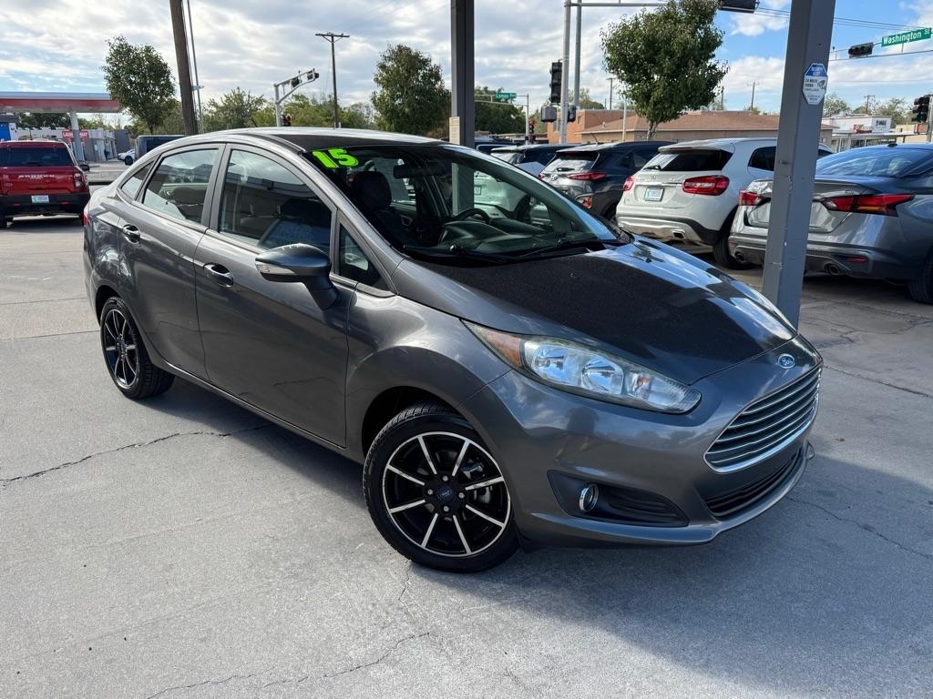 Ford Fiesta 4dr Sdn SE 2015