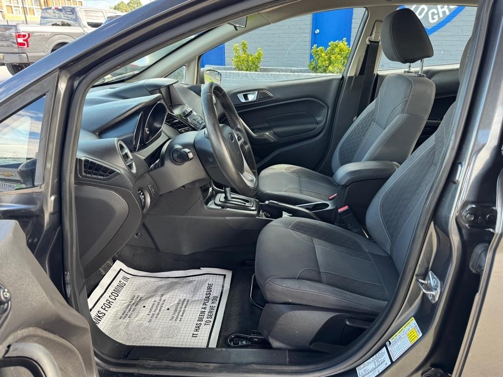 Ford Fiesta 4dr Sdn SE 2015
