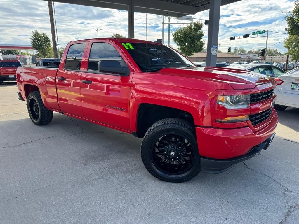 Chevrolet Silverado 1500 4WD Double Cab 143.5" Custom 2017