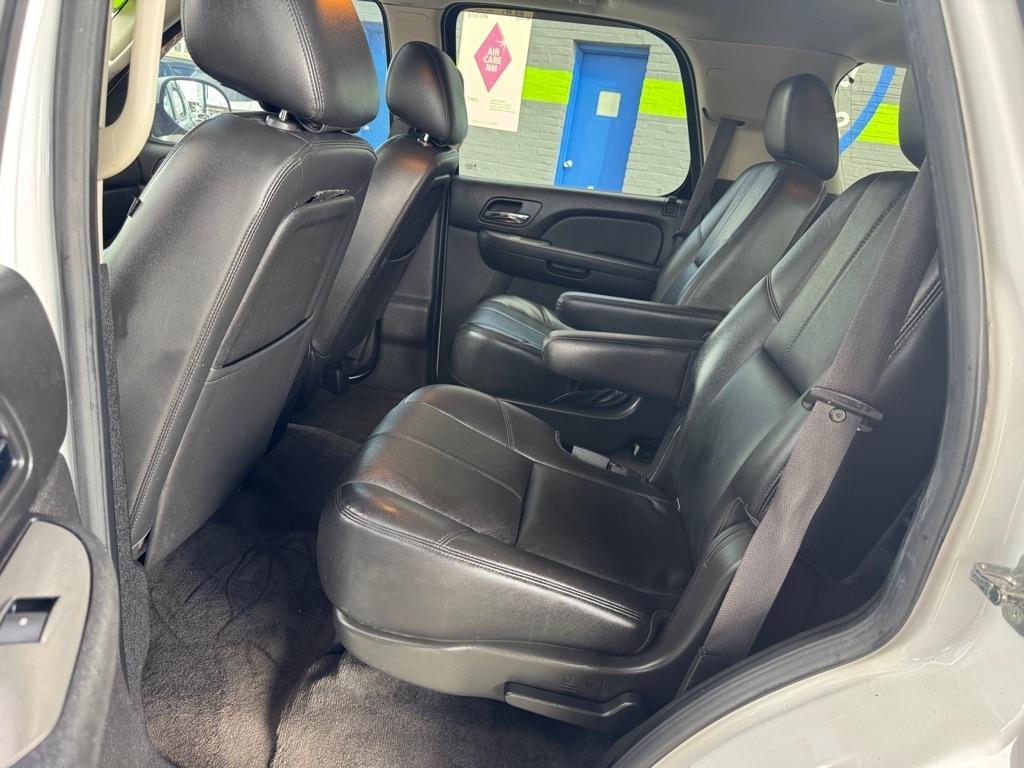 Chevrolet Tahoe 4WD 4dr 1500 LT 2012