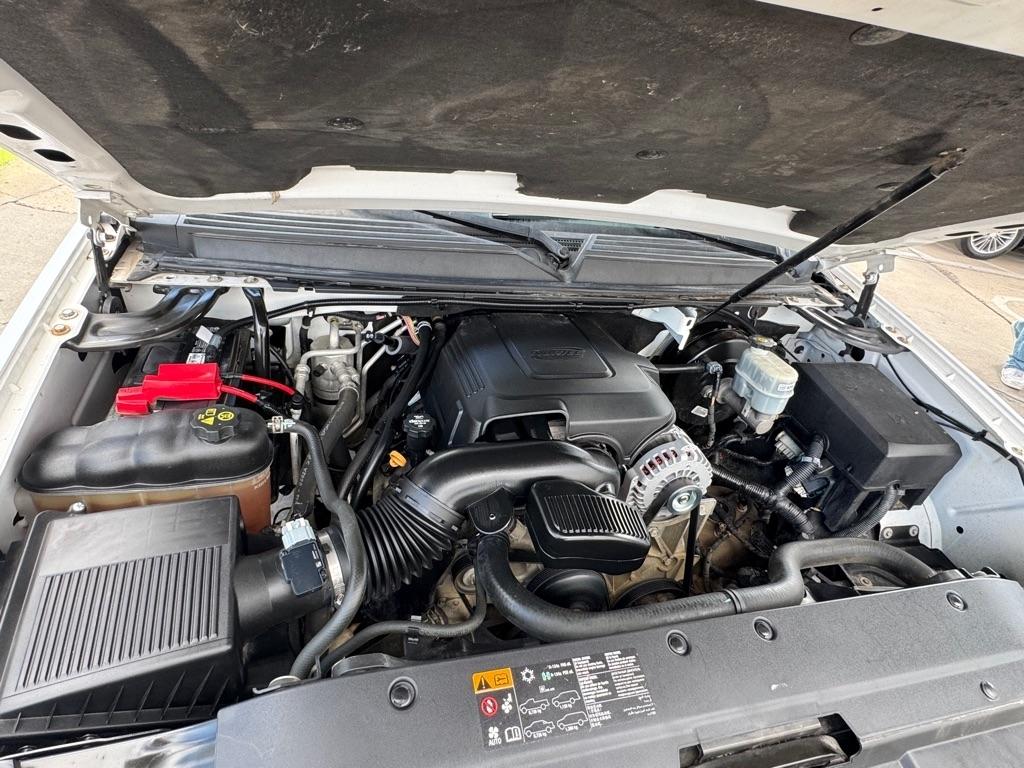 Chevrolet Tahoe 4WD 4dr 1500 LT 2012