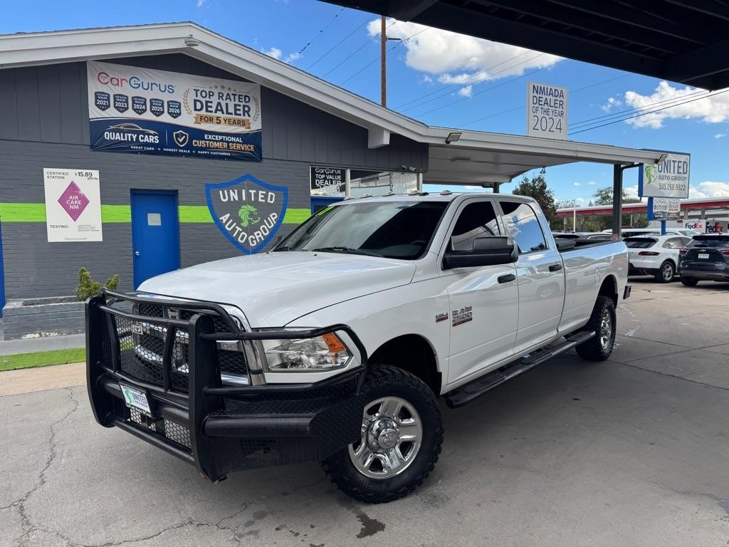 RAM 2500 Tradesman 4x4 Crew Cab 8' Box 2017