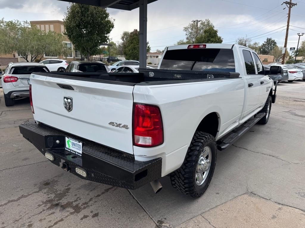 RAM 2500 Tradesman 4x4 Crew Cab 8' Box 2017