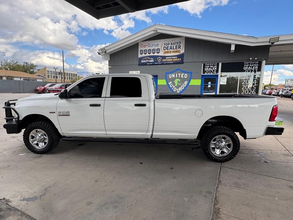 RAM 2500 Tradesman 4x4 Crew Cab 8' Box 2017