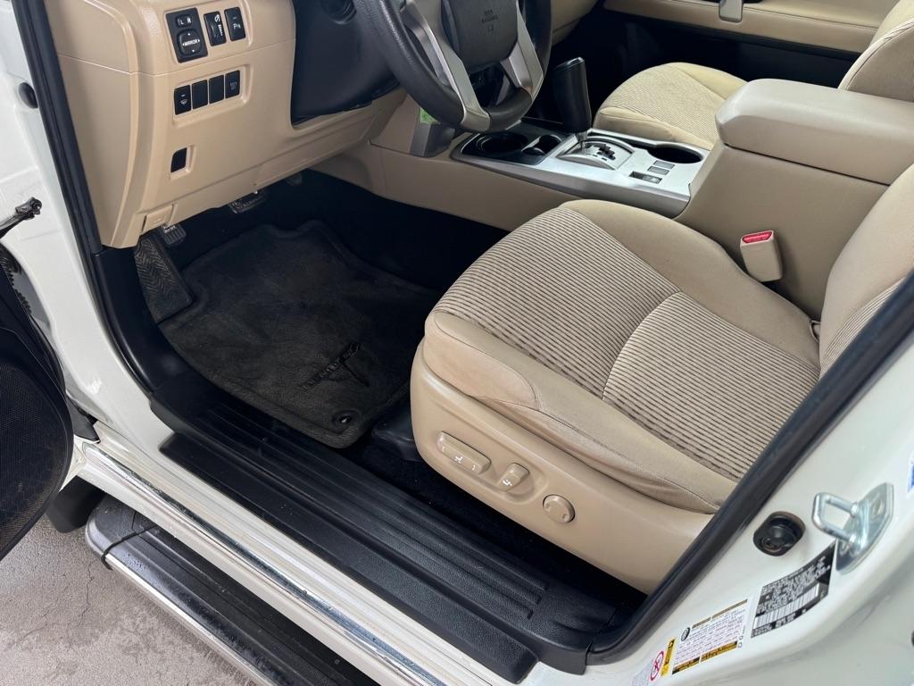 Toyota 4Runner RWD 4dr V6 Limited (Natl) 2013